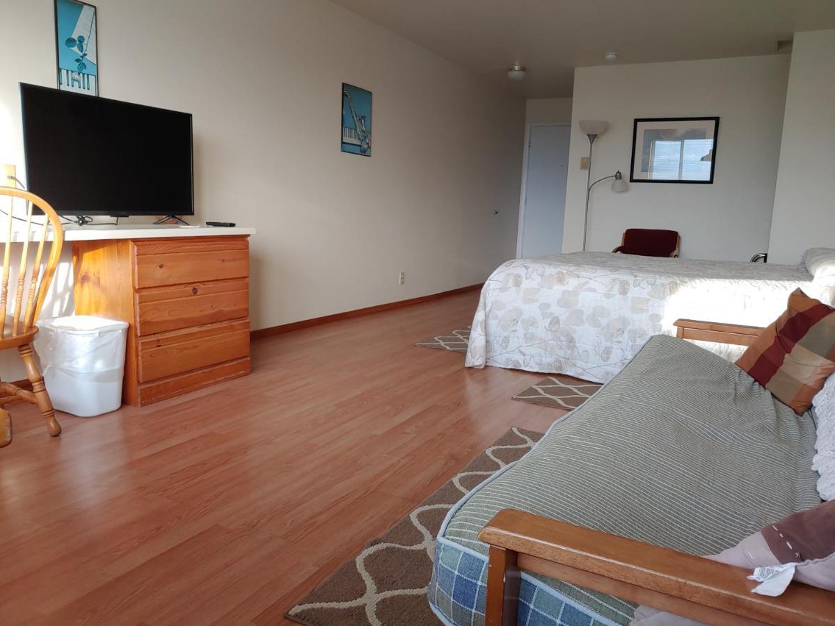The Dublin House Motel *