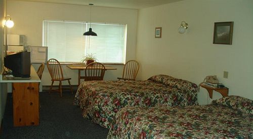 The Dublin House Motel